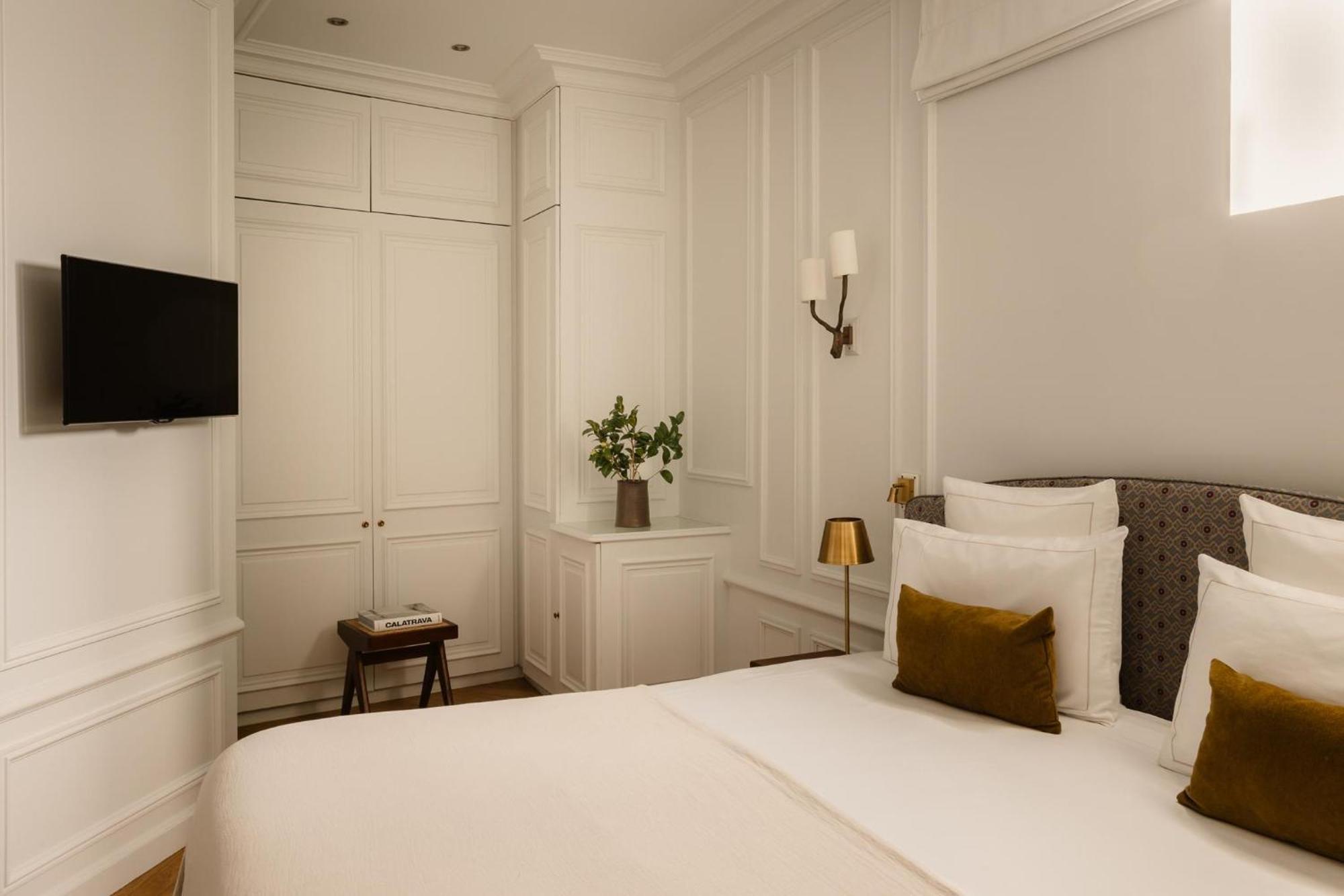 Hotel Bourgogne & Montana Париж Екстериор снимка