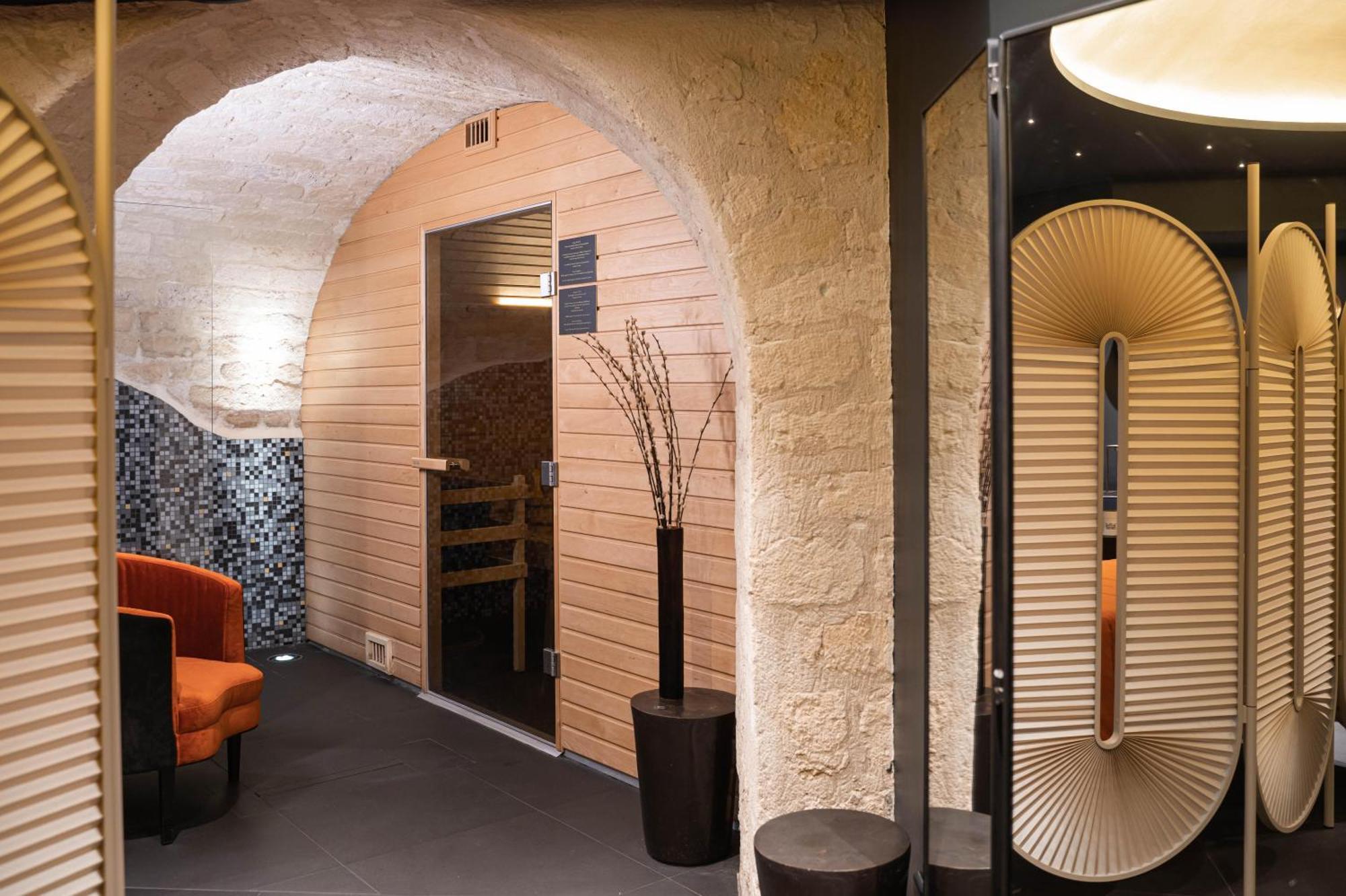 Hotel Bourgogne & Montana Париж Екстериор снимка
