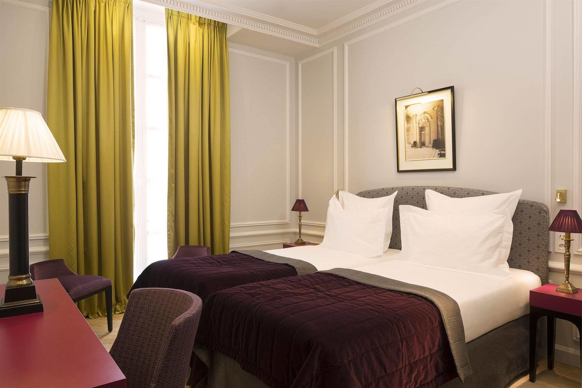 Hotel Bourgogne & Montana Париж Екстериор снимка